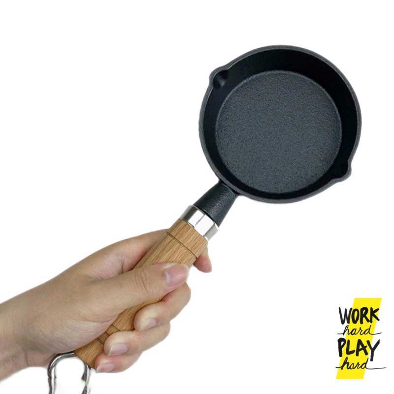 WHPH shop กระทะทอดไข่ดาว Sauce Pan 10/15cm กระทะเหล็กหล่อ ด้ามไม้จริง คุณภาพงานส่งออก ขายบน Amazon - Image 3