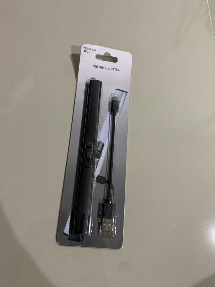 ที่จุดเทียนหอม USB สีดำ ในแพ็กเกจพร้อมสายชาร์จ รีวิวจากลูกค้า CK0025